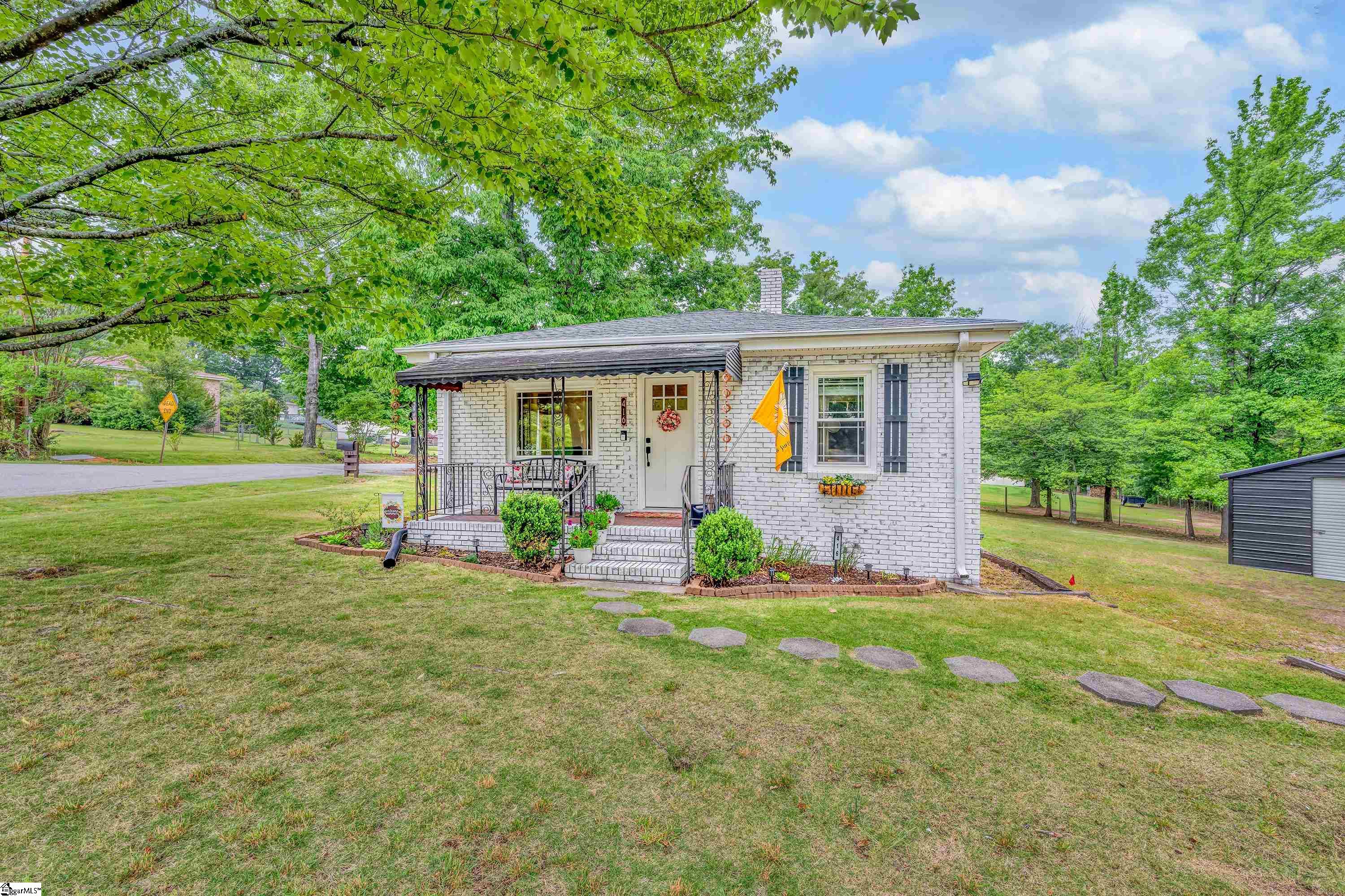416 W Belvue Road