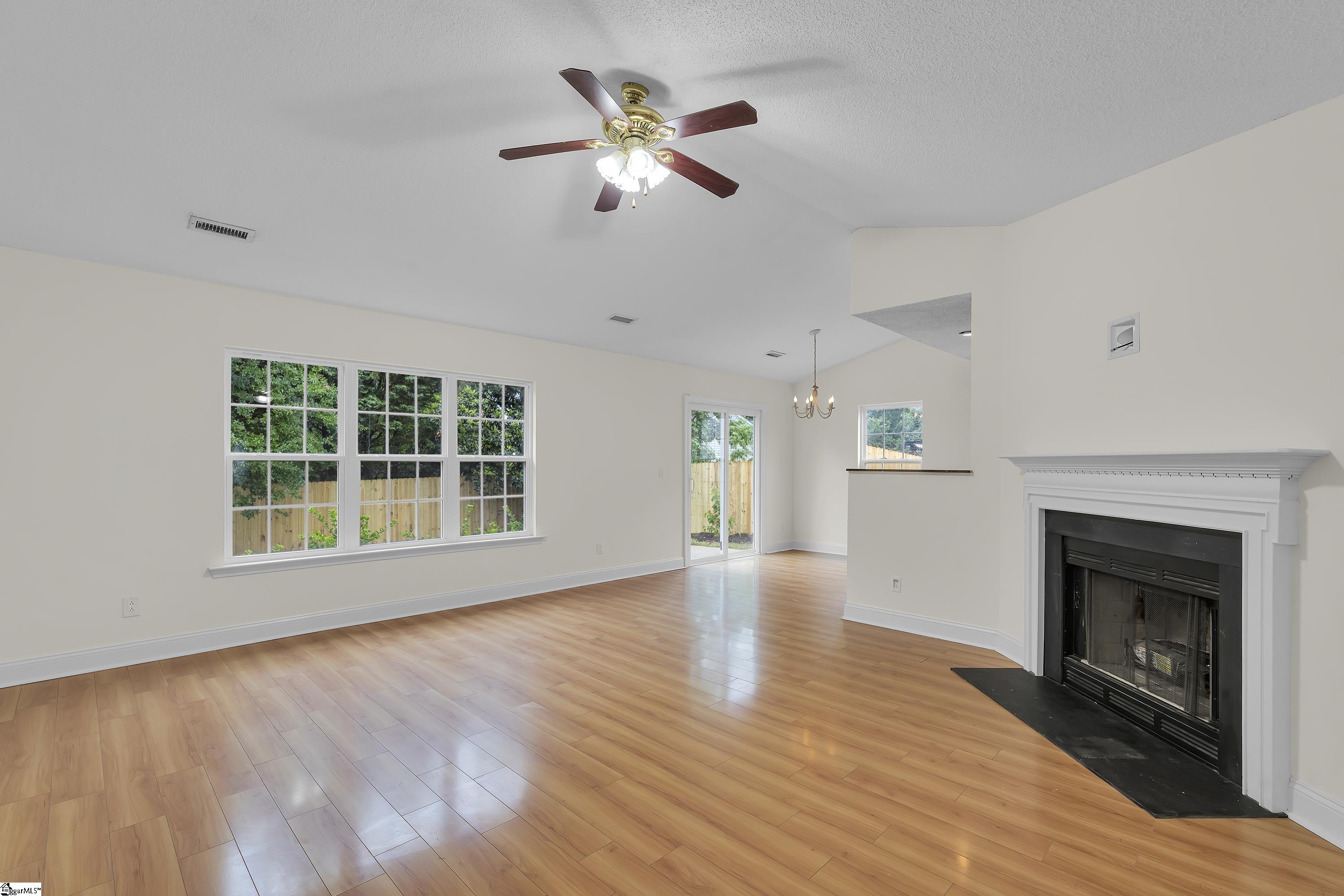 4 Raleigh Court