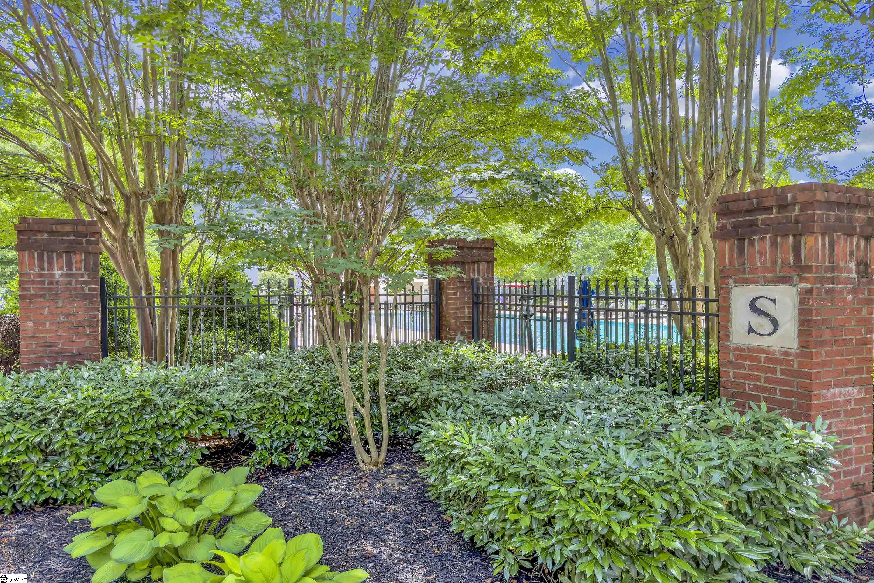 4 Raleigh Court