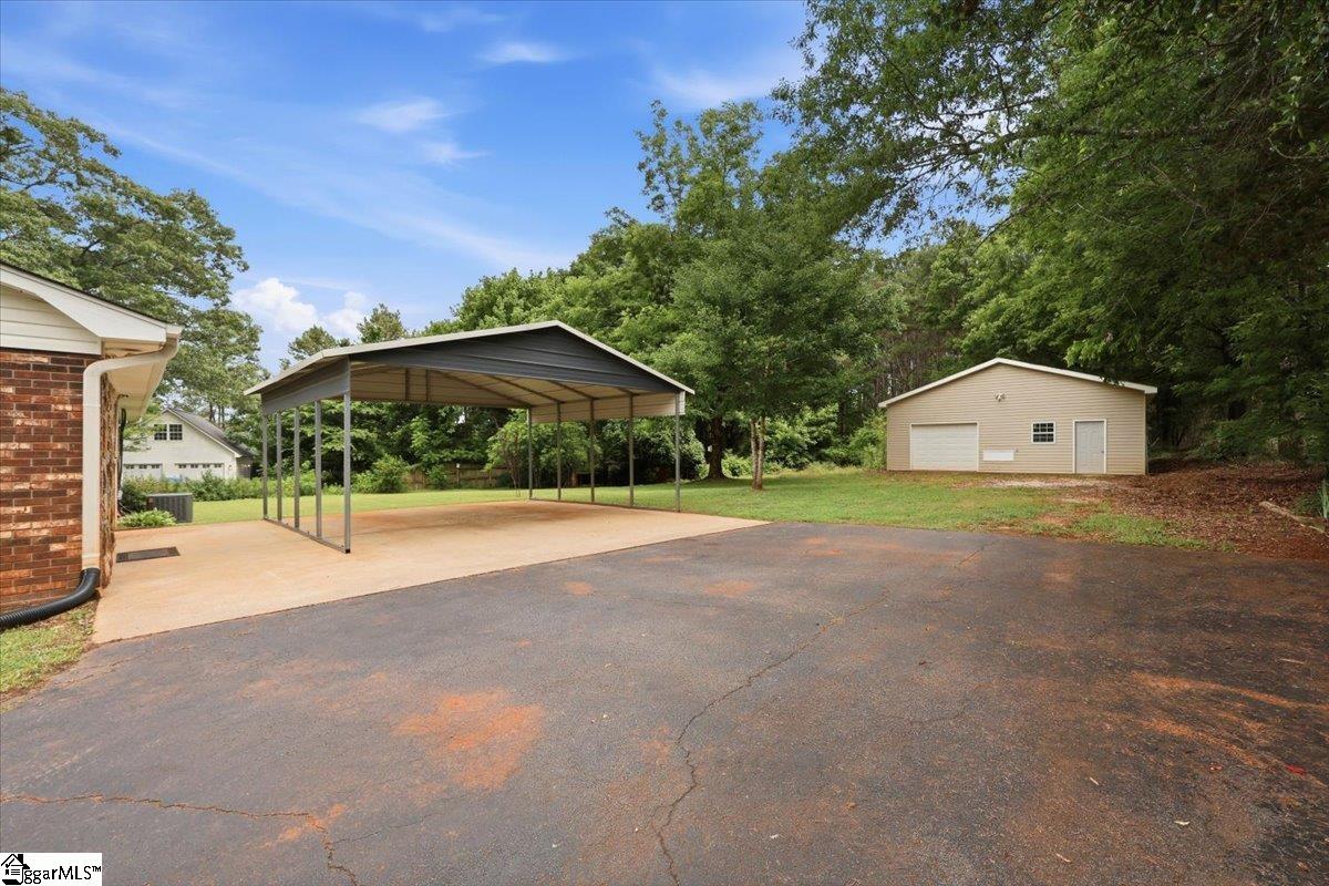 449 Liberty Highway