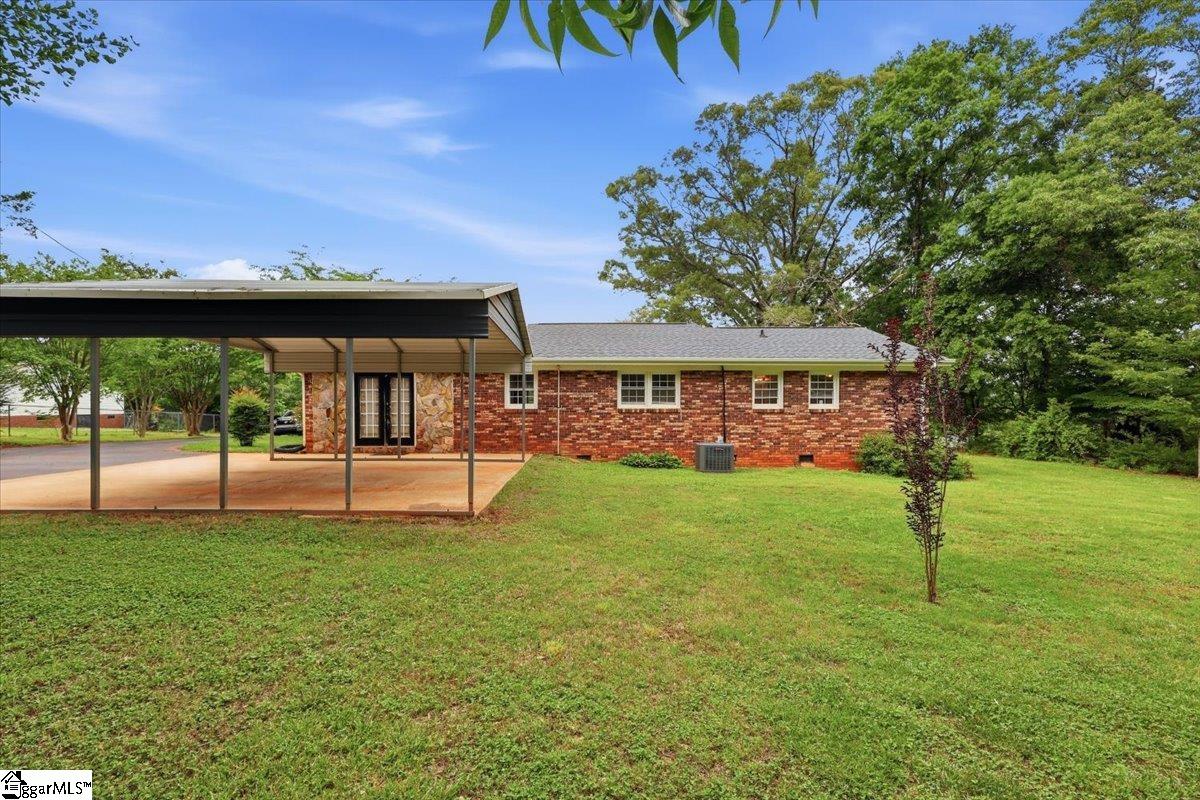 449 Liberty Highway