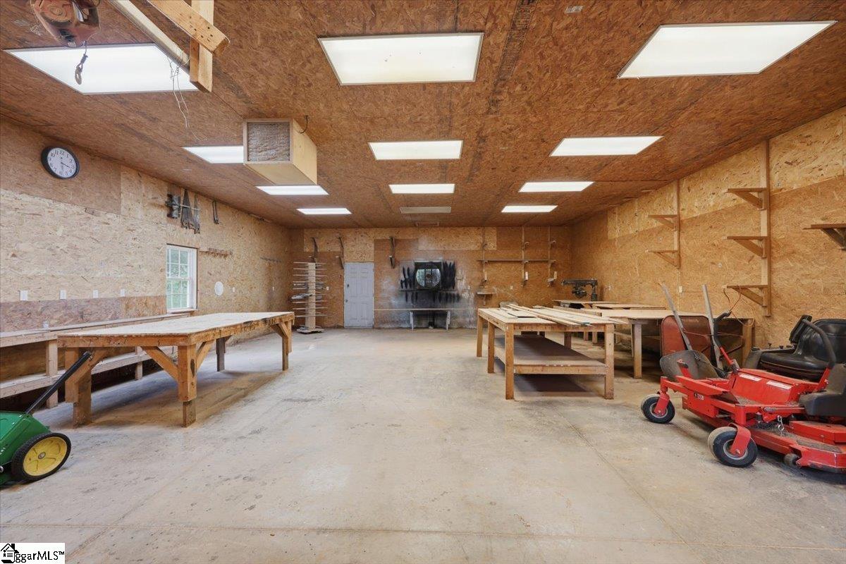 449 Liberty Highway