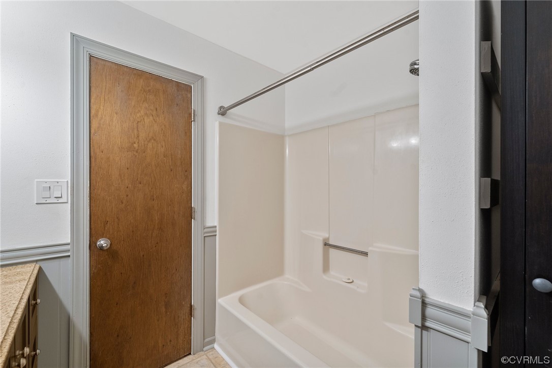3213 Sylvania Pl