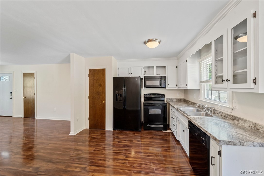 3213 Sylvania Pl