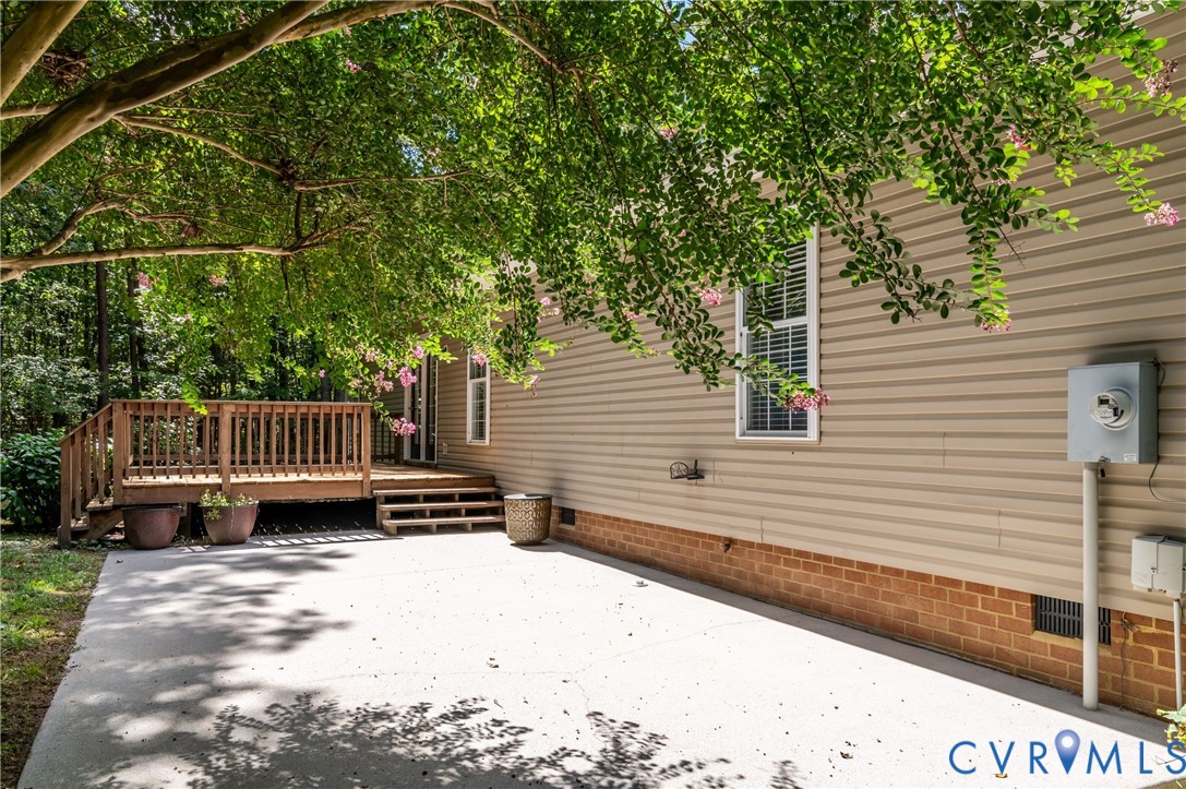 3255 Hazel Ln