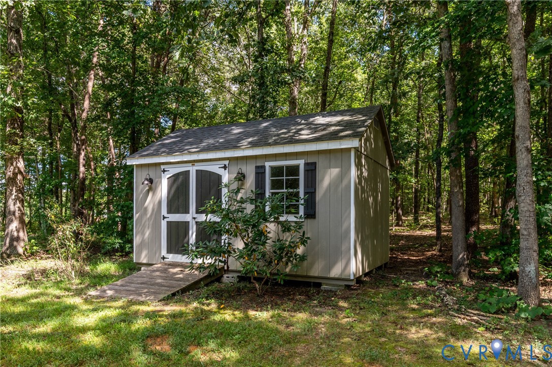 3255 Hazel Ln