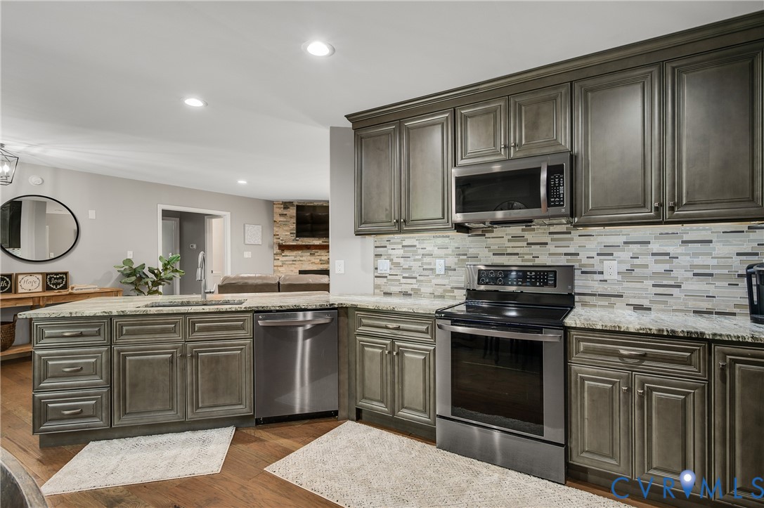 3255 Hazel Ln