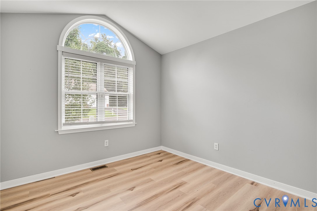 7719 Shady Banks Ter