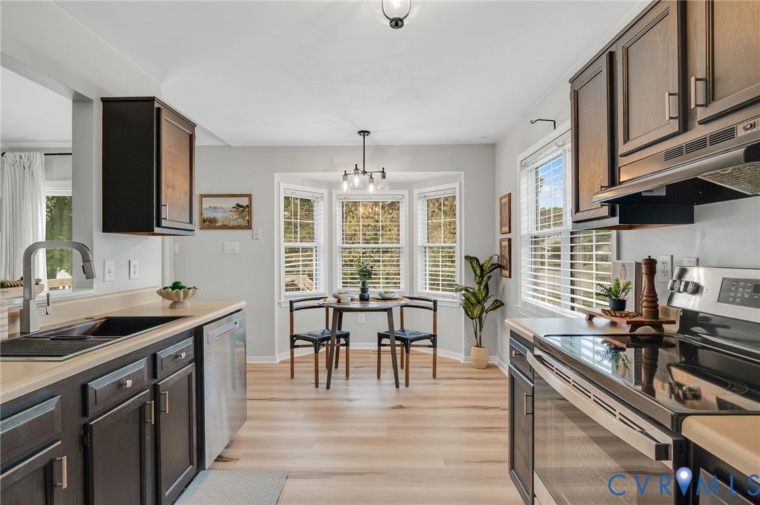 7719 Shady Banks Ter