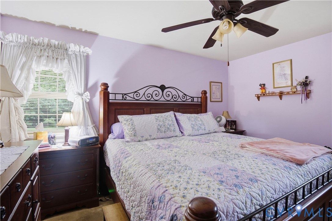 310 Ravenscroft Dr