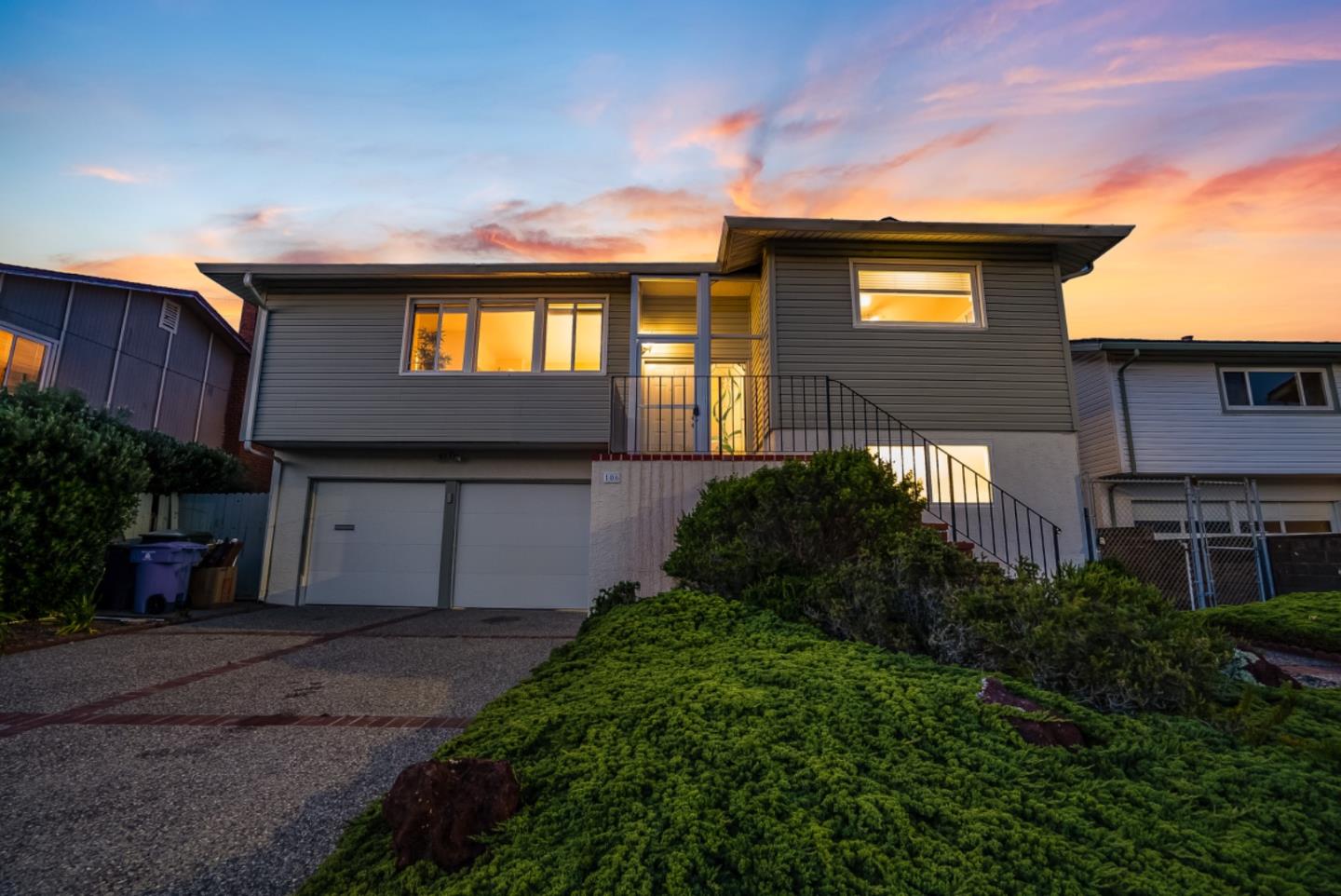 106 Lake DR
