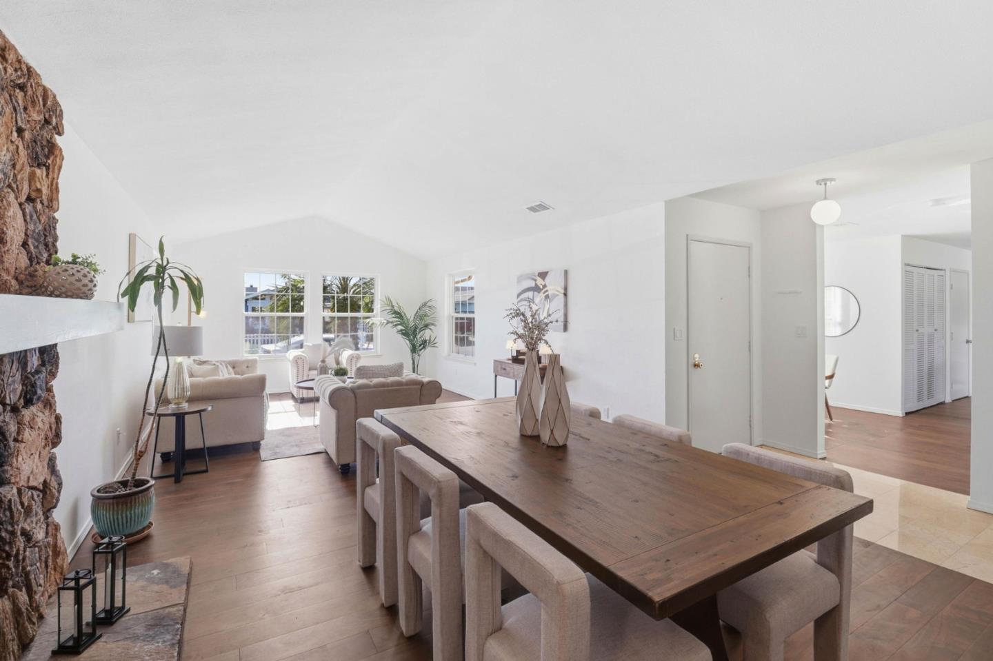 1527 Hawser Lane