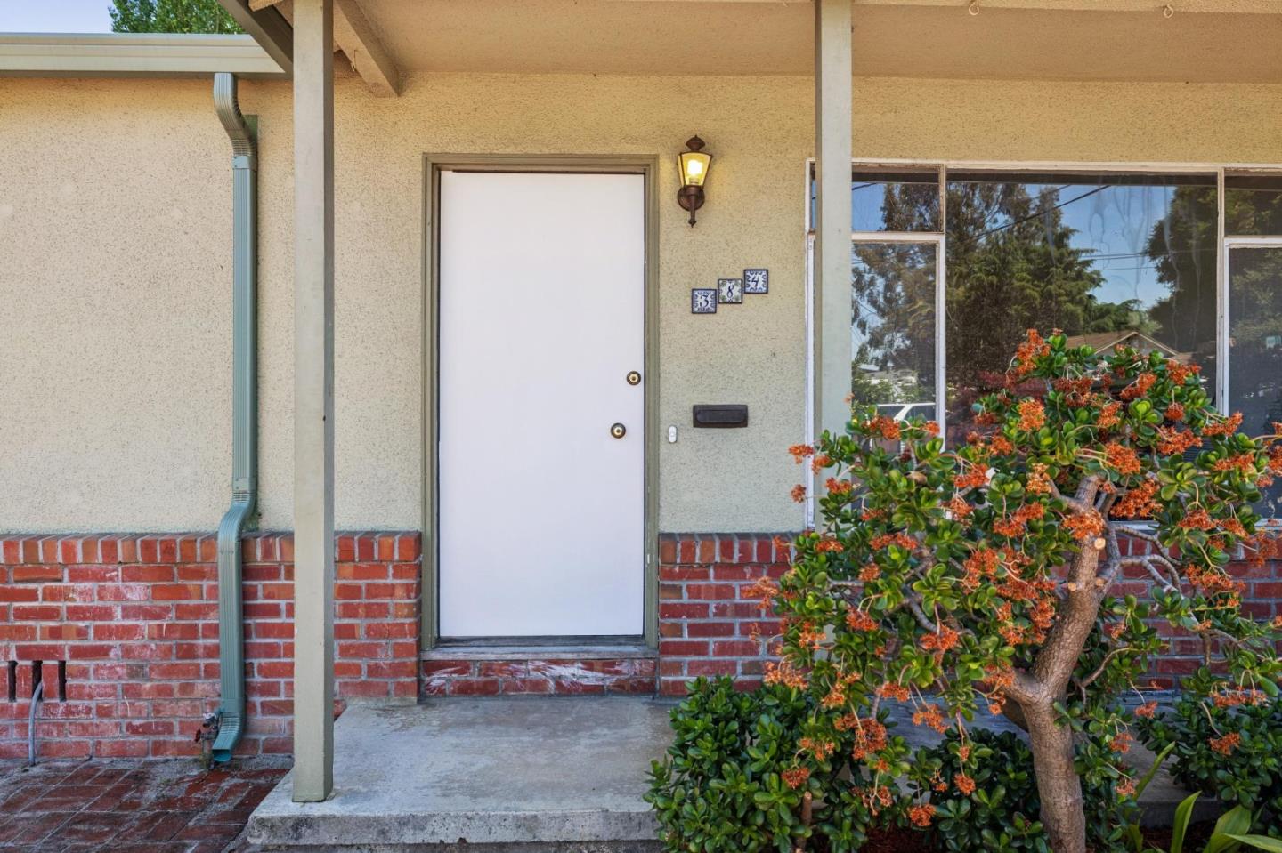 384 Beemer Avenue