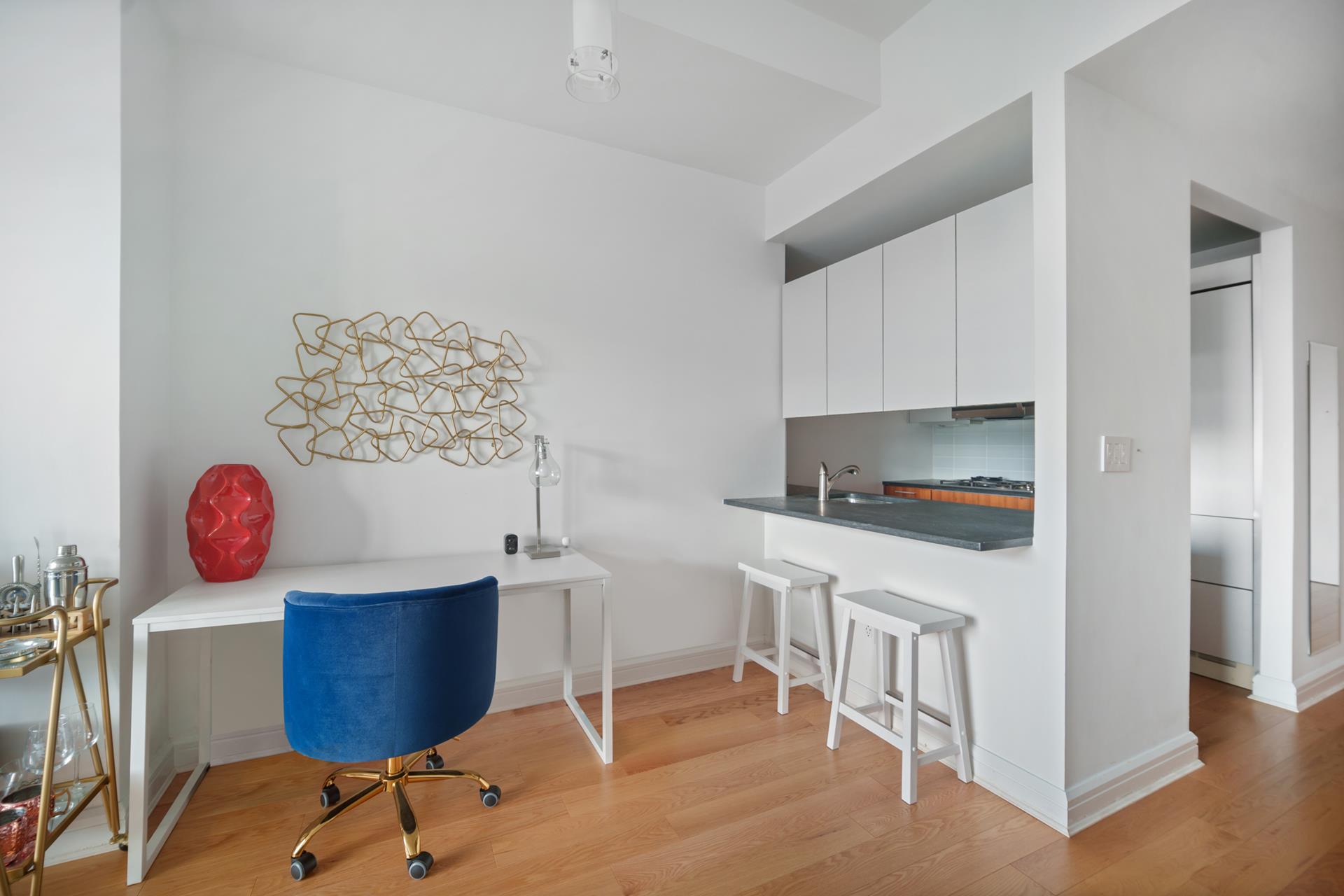 100 RIVERSIDE Boulevard 4H