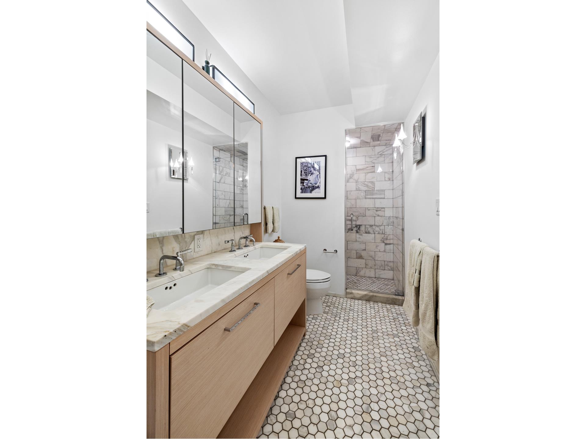 101 W 87TH Street 1015
