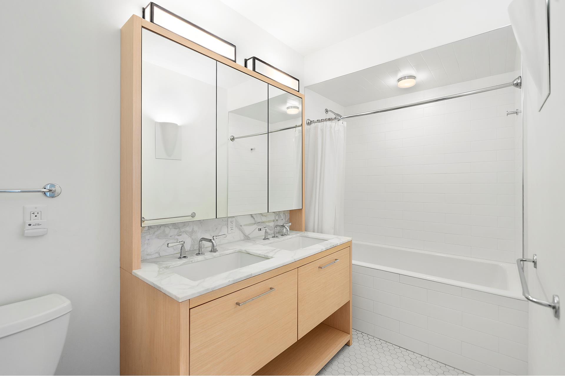 101 W 87TH Street 1015
