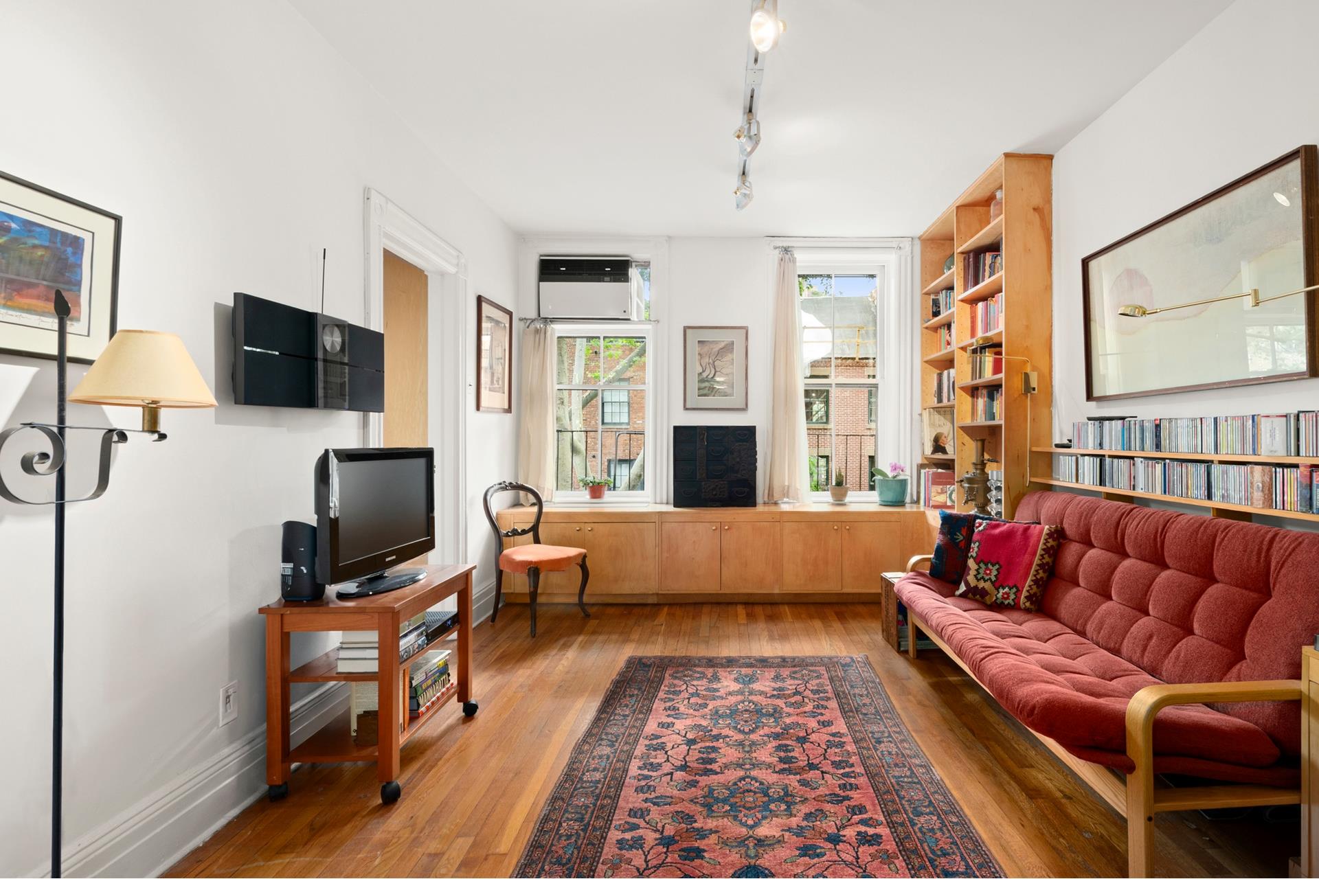 79 PERRY Street 3R