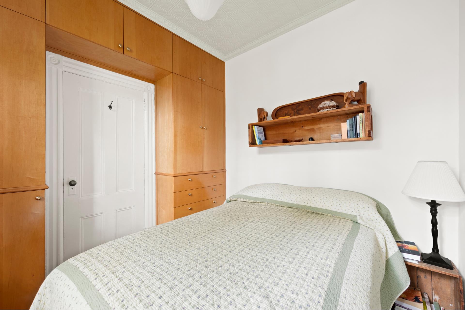 79 PERRY Street 3R