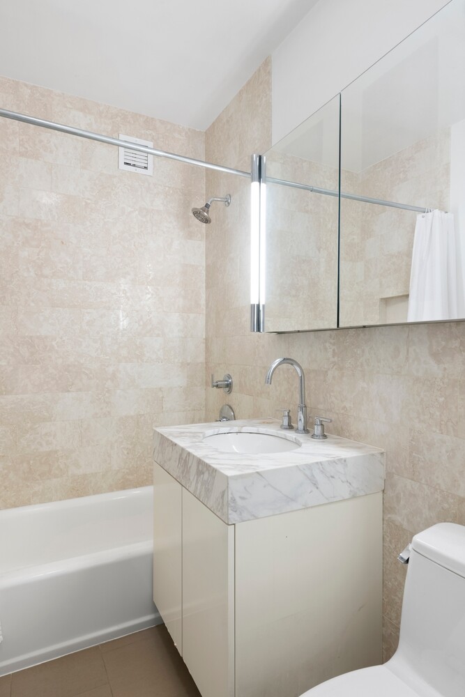 300 E 64TH Street 5F