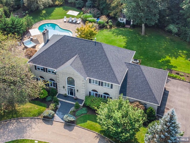 3 Bayberry Drive