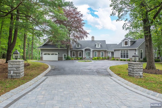 27 Hilltop Road