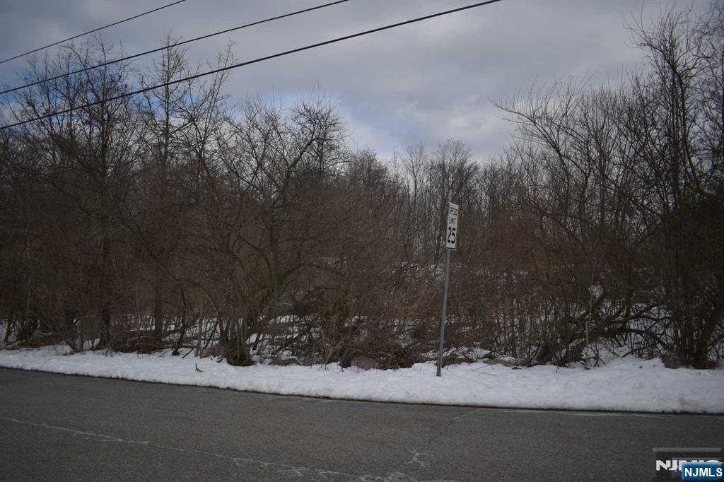 13-19 Lakeside Road