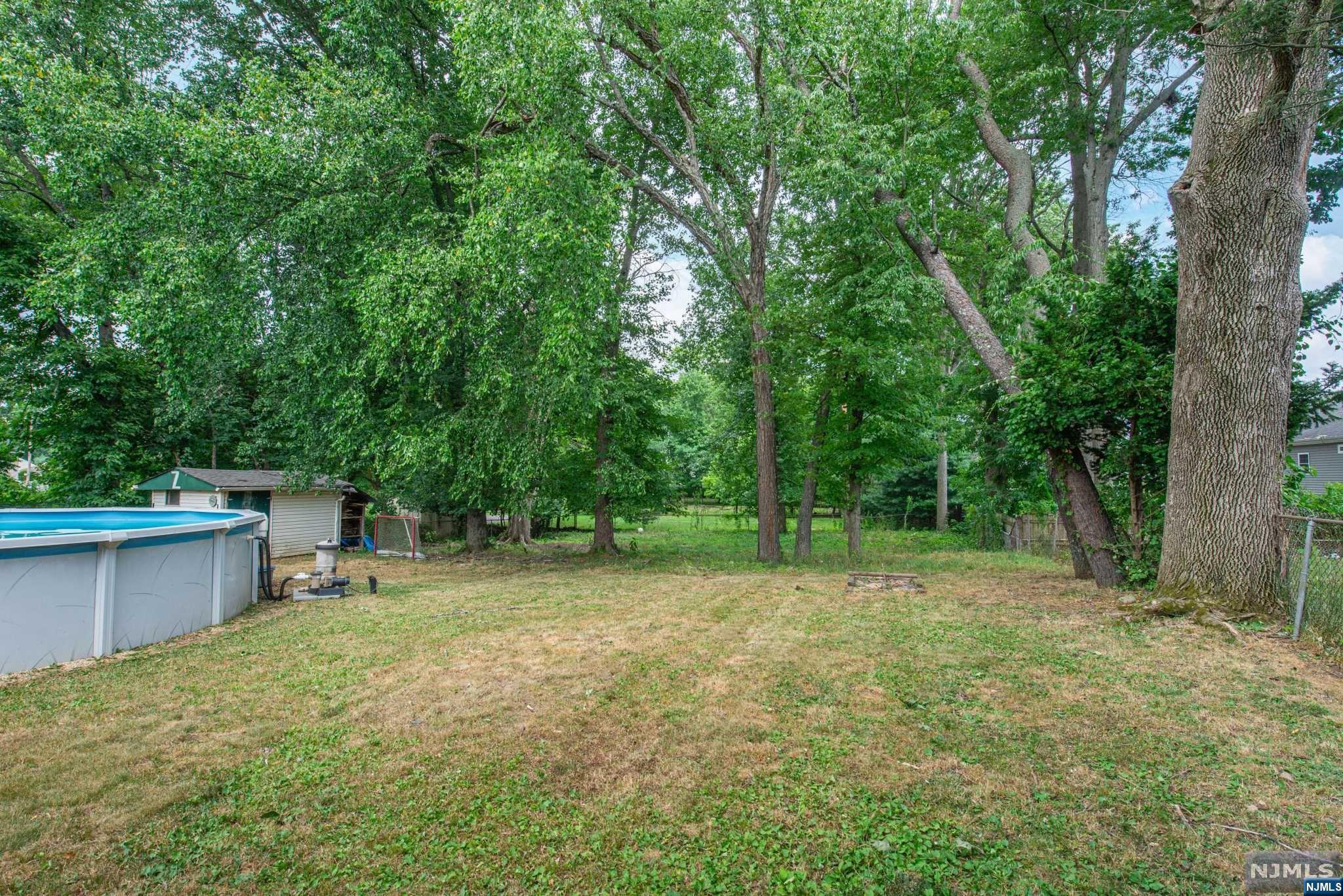 26 Woodlawn Avenue