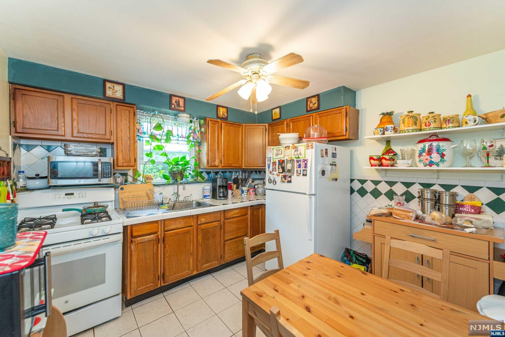 26 Woodlawn Avenue