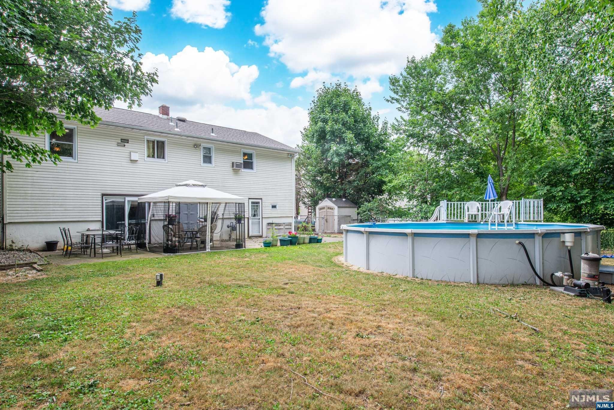 26 Woodlawn Avenue
