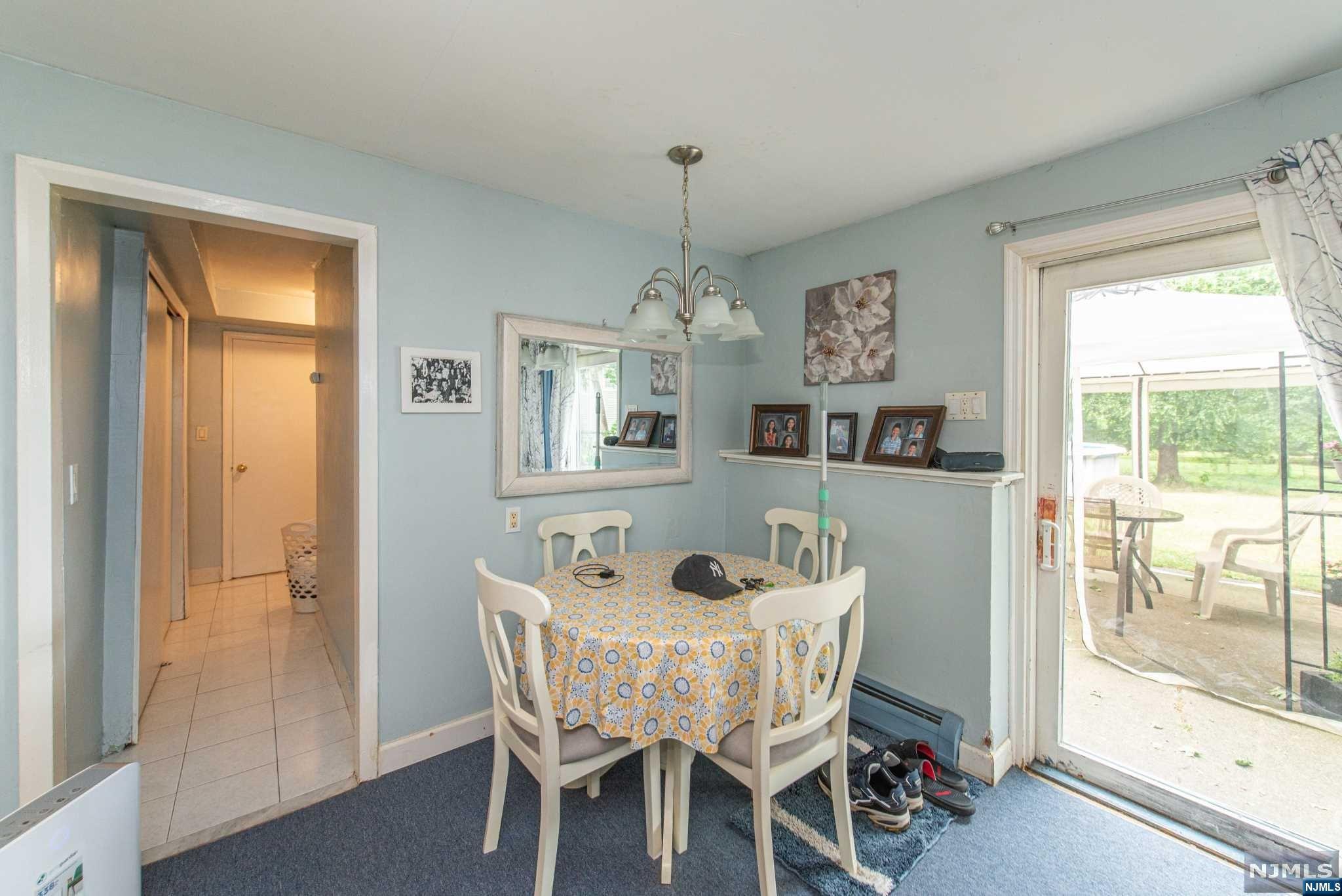 26 Woodlawn Avenue