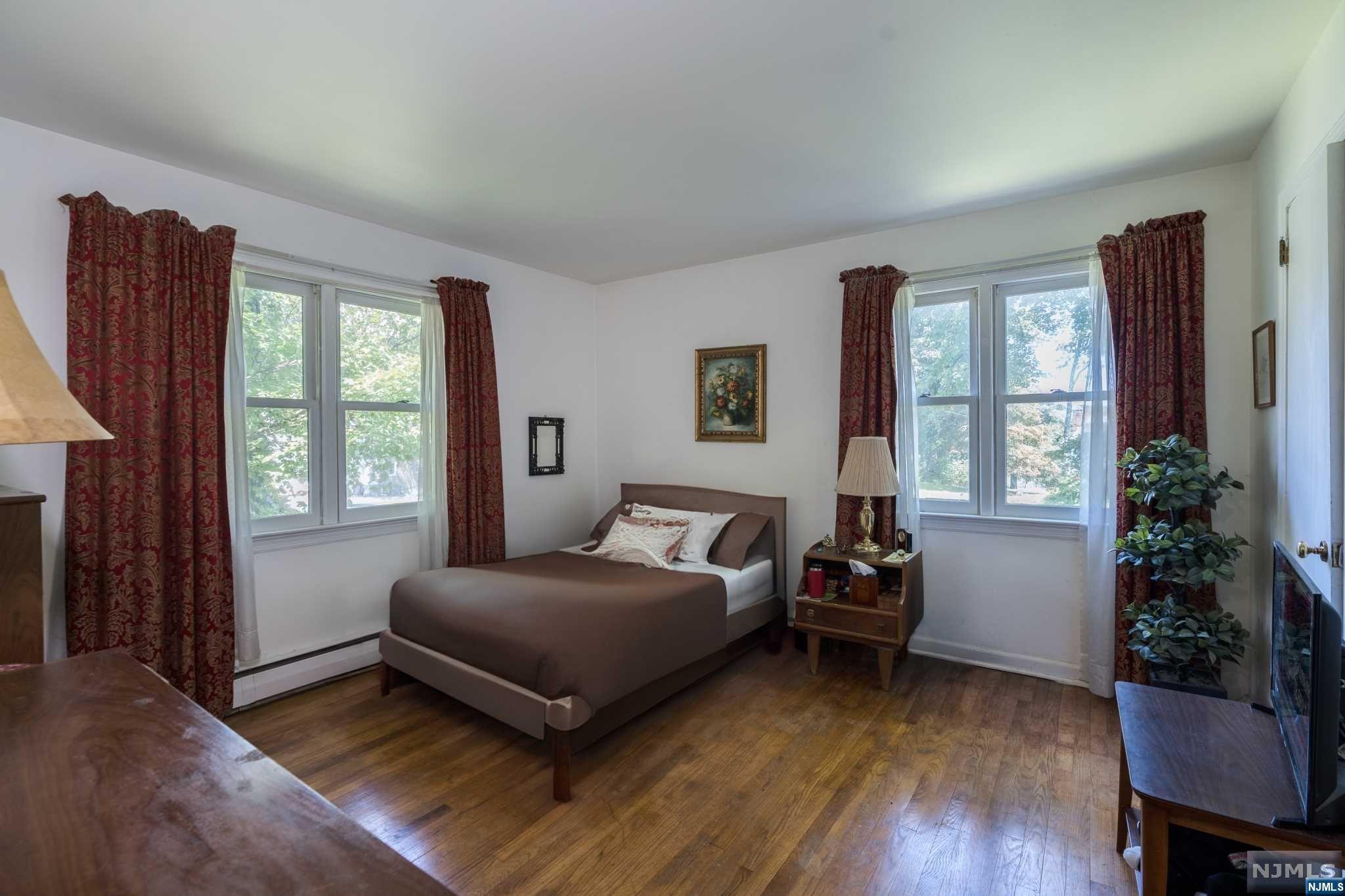 7 S Point Terrace