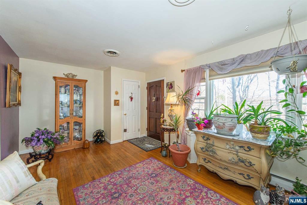 89 Knolls Road