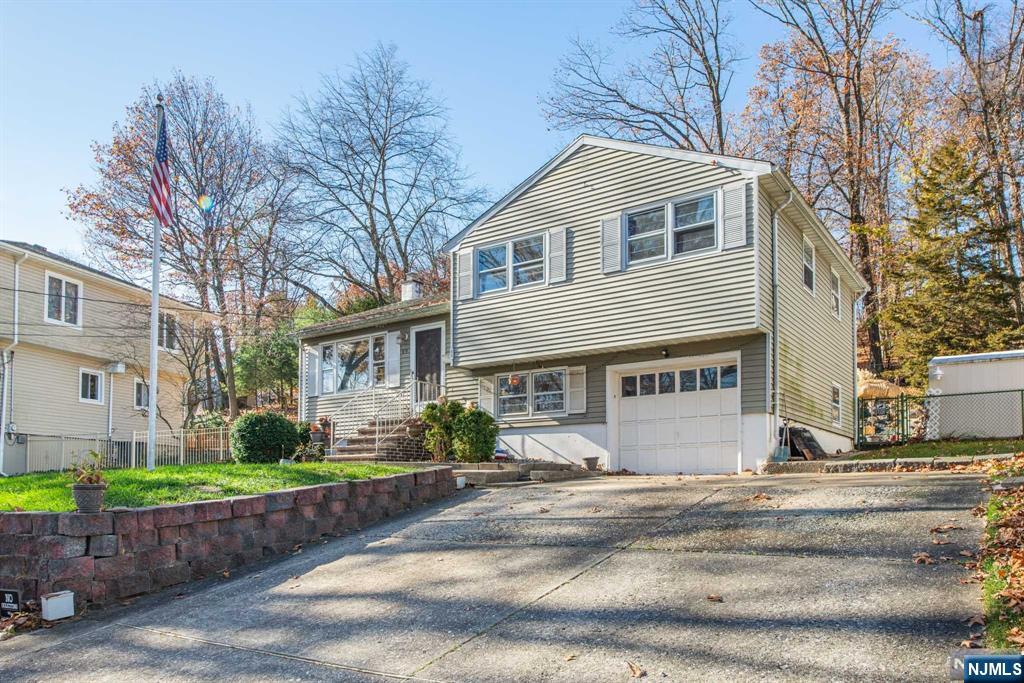 89 Knolls Road