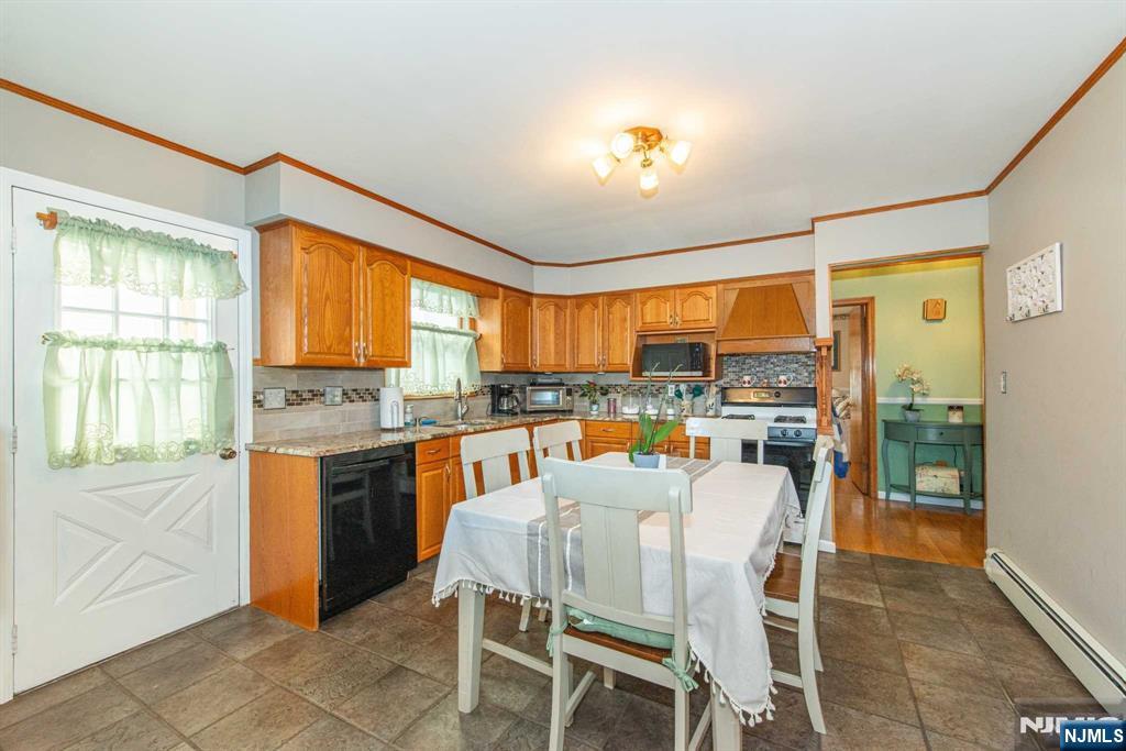 38 Lakeshore Drive