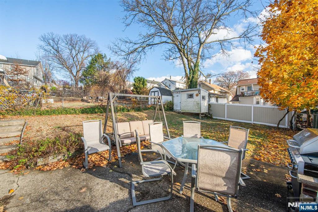 38 Lakeshore Drive