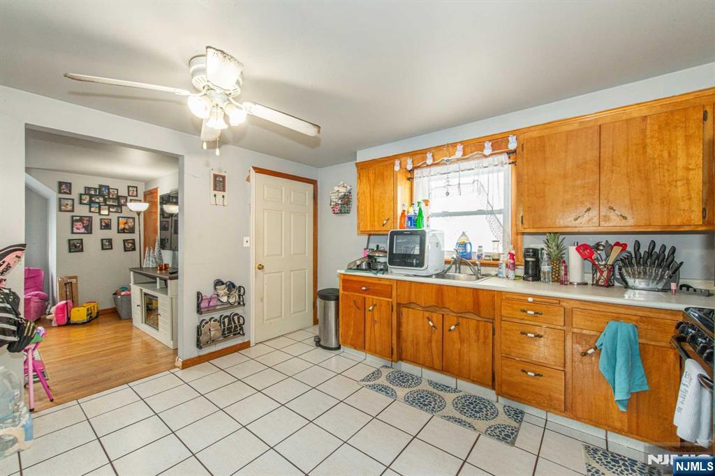 38 Lakeshore Drive