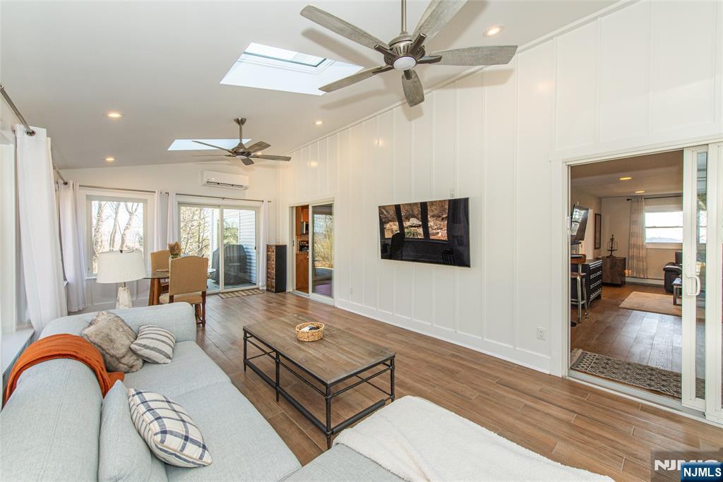 33 Lincoln Road