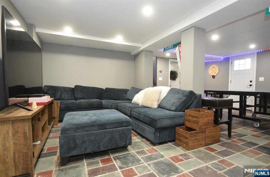 28 White Birch Terrace