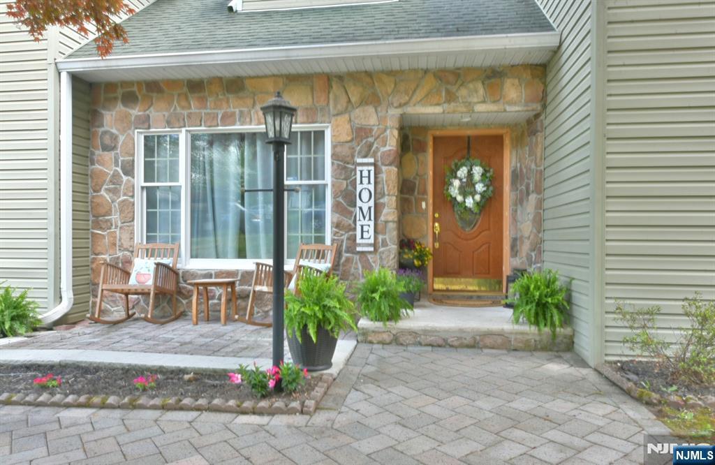 28 White Birch Terrace