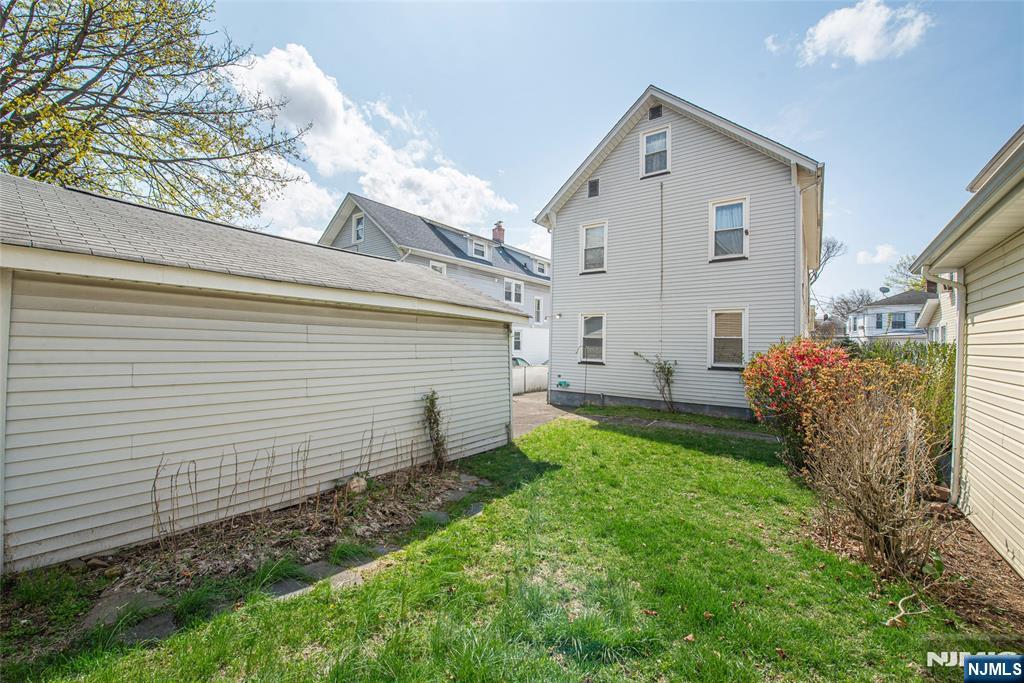 86 Tappan Avenue 1