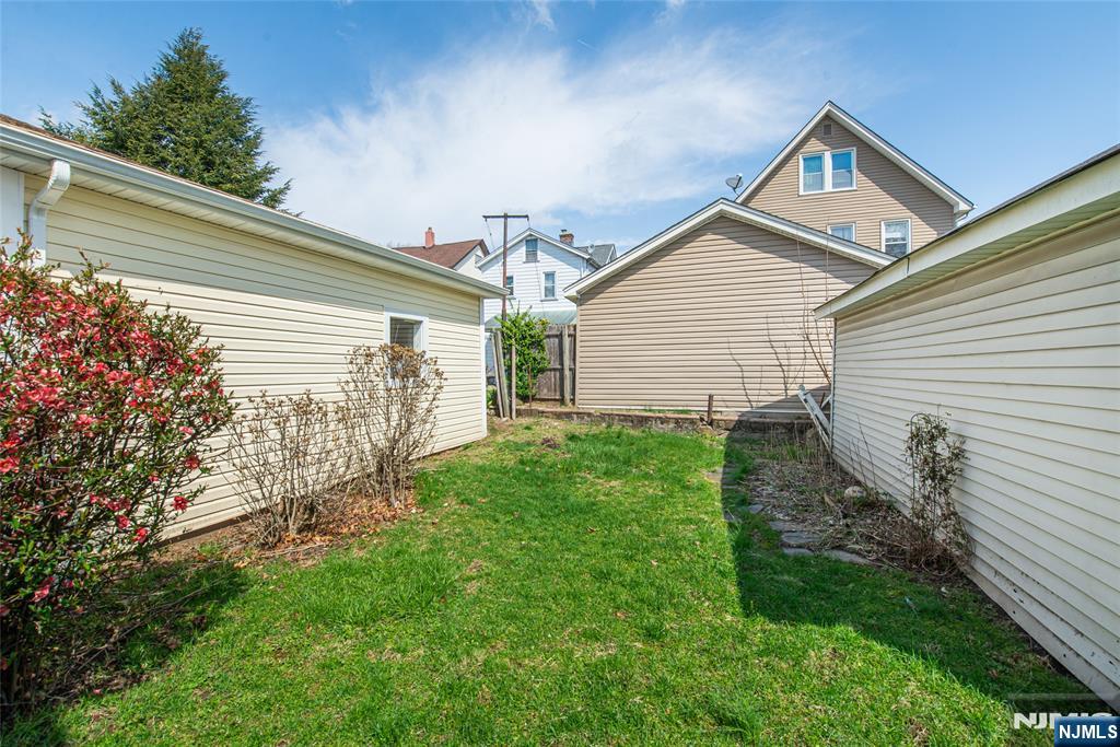 86 Tappan Avenue 1