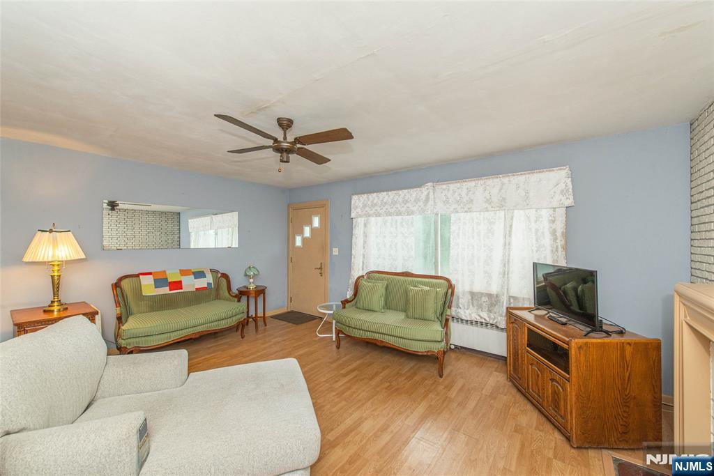25 Pequannock Avenue