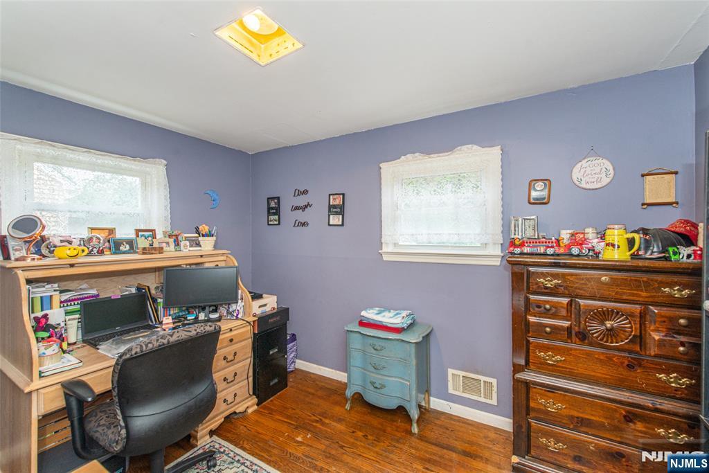 24 Sally Street