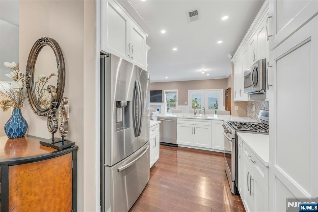 192 Ridge Drive