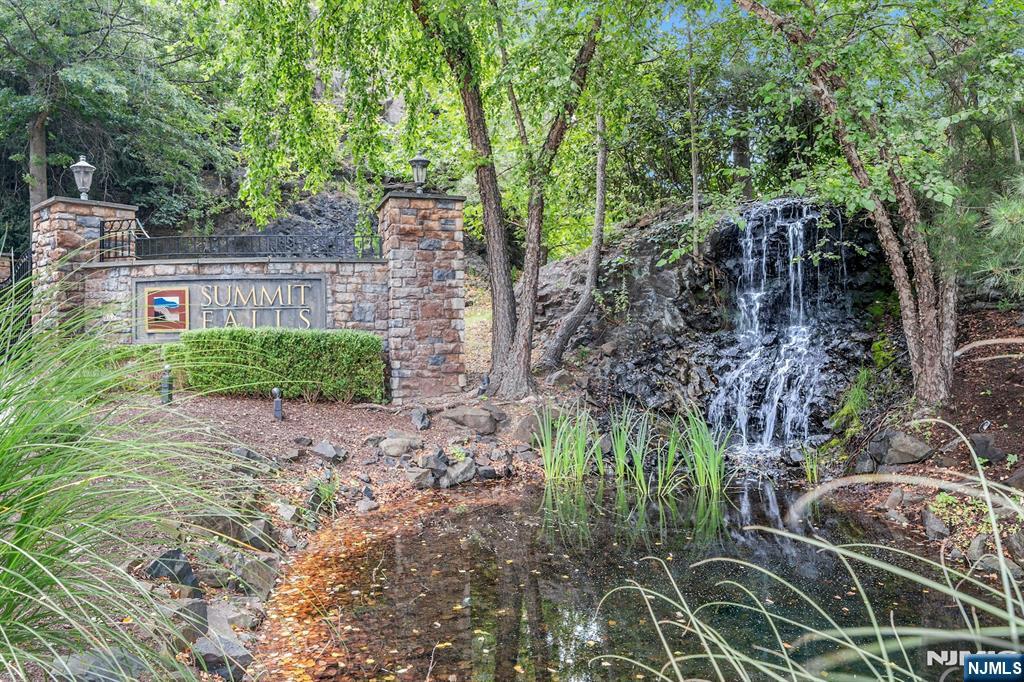 192 Ridge Drive