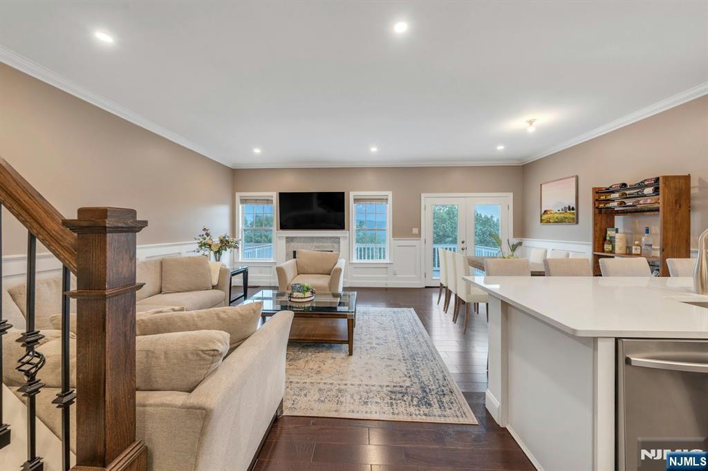 192 Ridge Drive