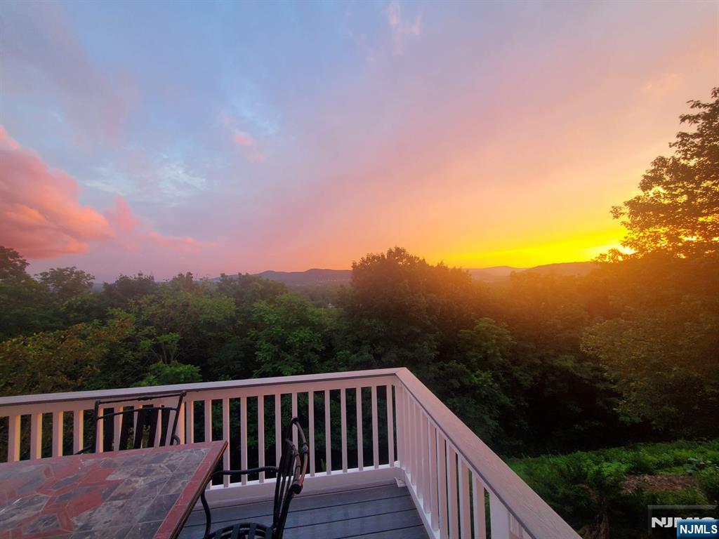 192 Ridge Drive