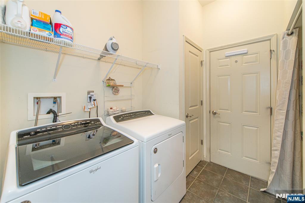 812 River Place