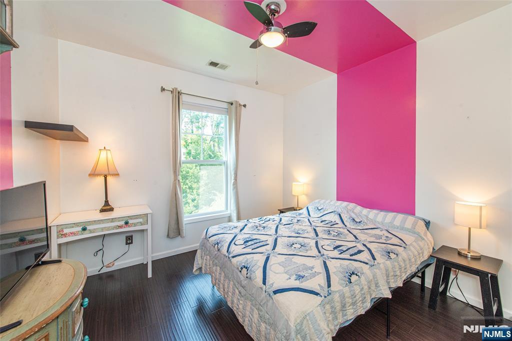 812 River Place