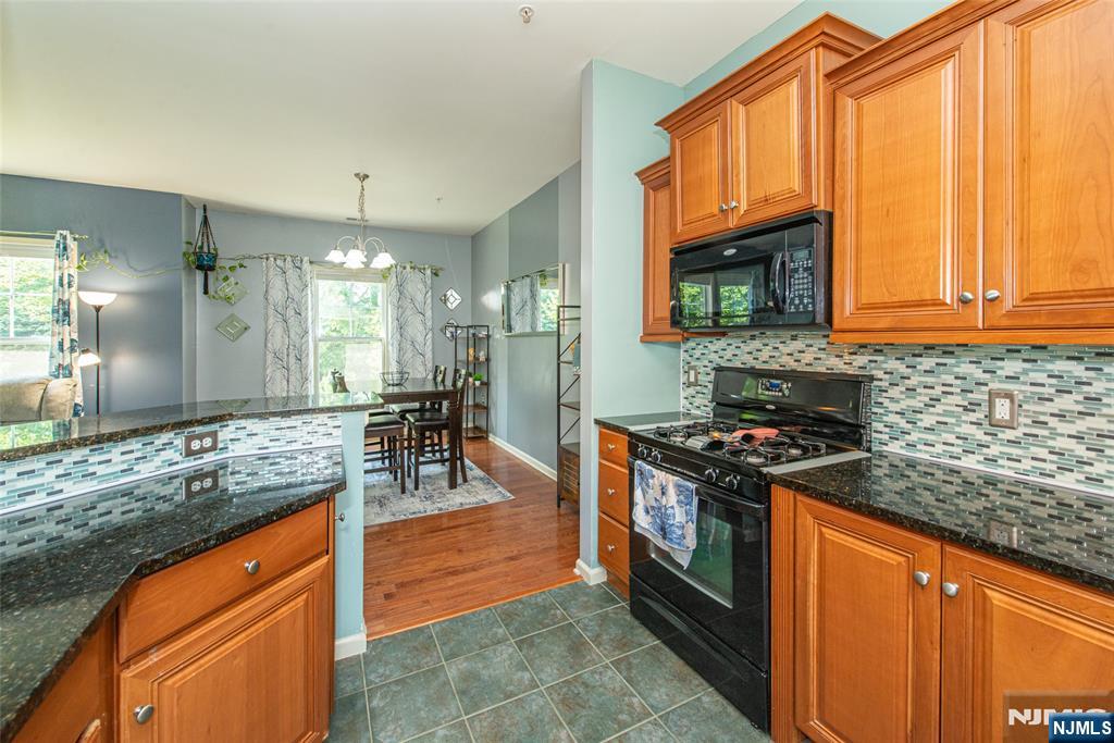 812 River Place